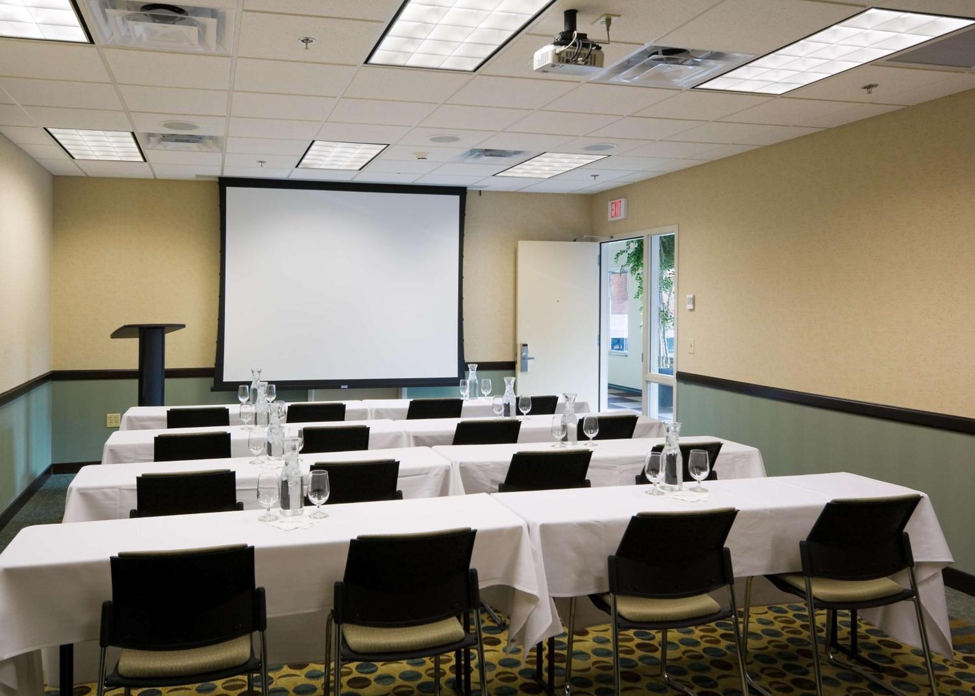 Hilton Garden Inn Mankato Downtown Luaran gambar